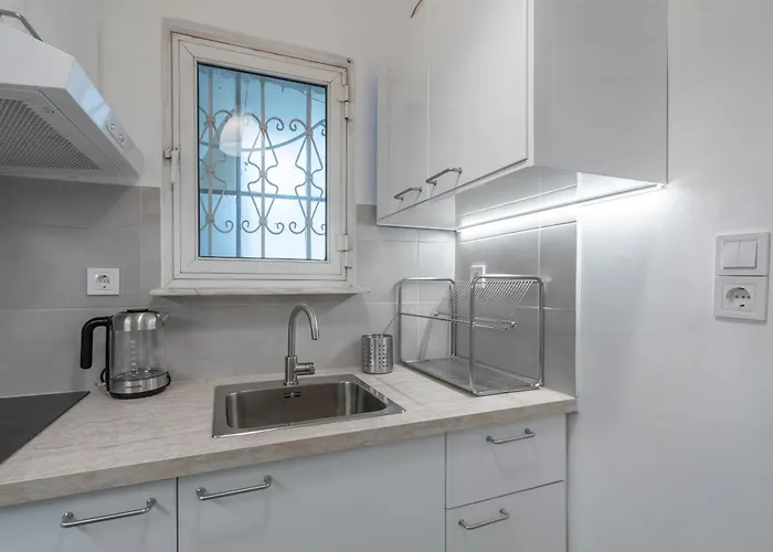 New Renovated Cosy Studio In Koukaki