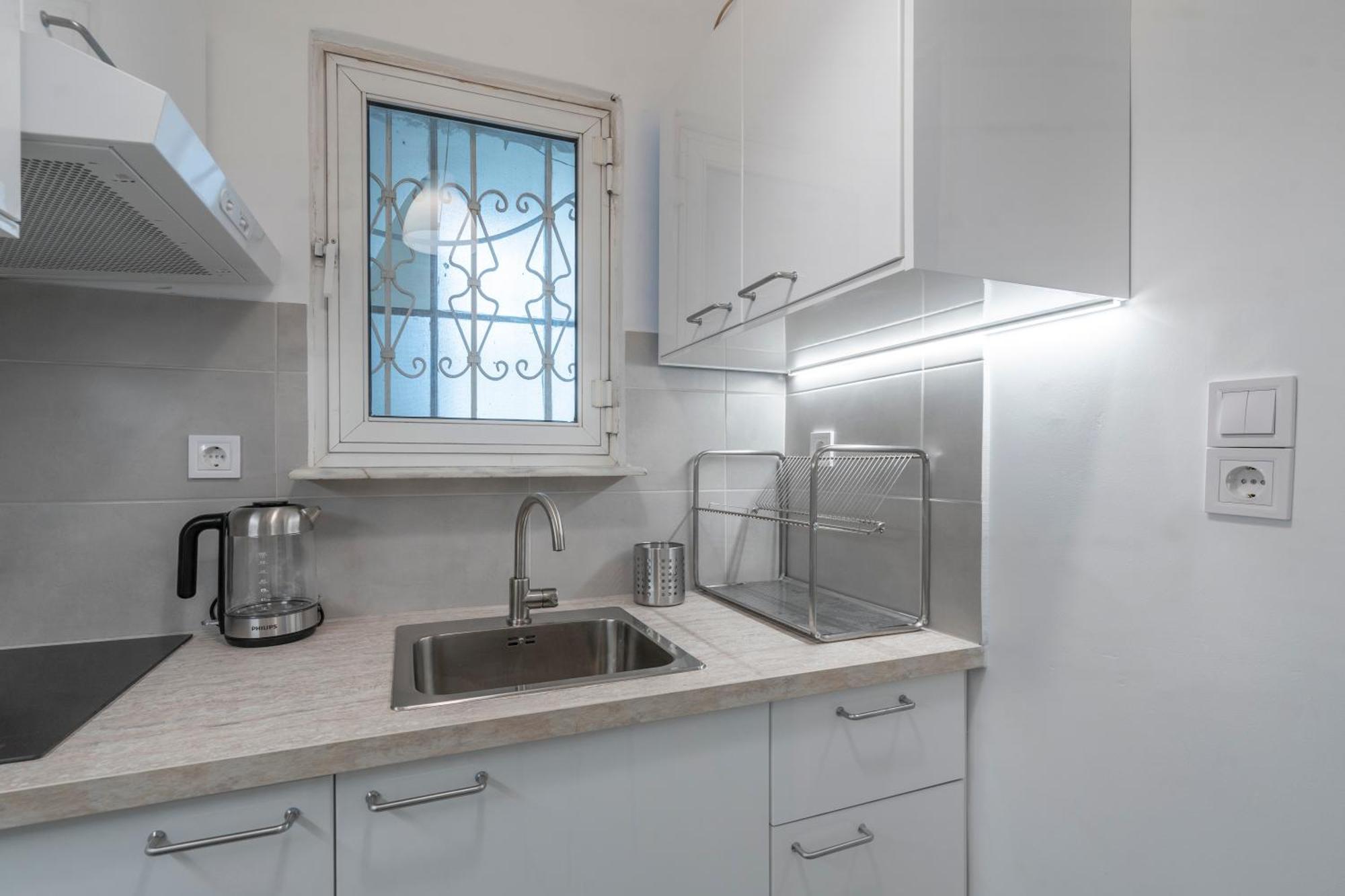 New Renovated Cosy In Koukaki Apartment *